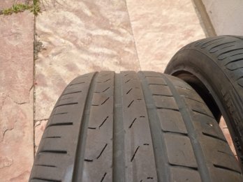Vendo 1 cubierta 215-50-r17, muy buen estado