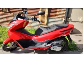 VENDO HONDA PCX 150