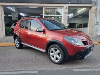 Acá lo tenes lindo Sandero 1.6 naf Stepway MT / 2010