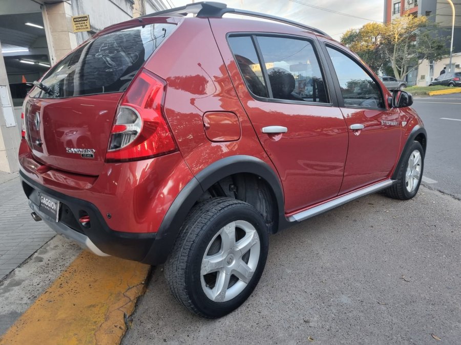 Acá lo tenes lindo Sandero 1.6 naf Stepway MT / 2010