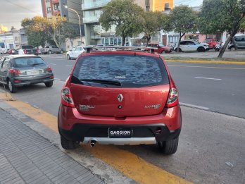 Acá lo tenes lindo Sandero 1.6 naf Stepway MT / 2010
