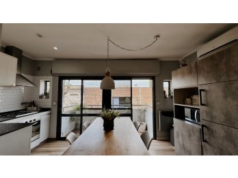Venta de casa en calle Bavio