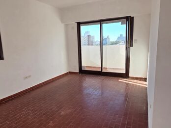 ALQUILO 1 DORM. SUPER AMPLIO - SAN JUAN Y URUGUAY