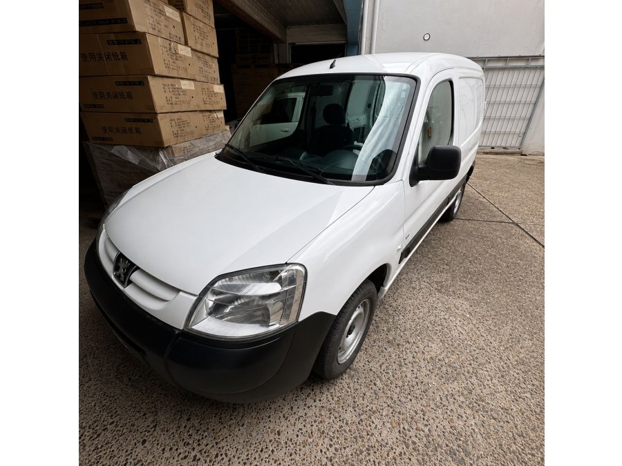 PEUGEOT PARTNER 1.6 HDI CONFORT PLC AB  FURGON  AÑO 2.015