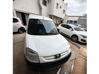 PEUGEOT PARTNER 1.6 HDI CONFORT PLC AB  FURGON  AÑO 2.015