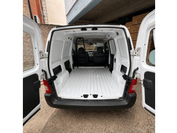 PEUGEOT PARTNER 1.6 HDI CONFORT PLC AB  FURGON  AÑO 2.015