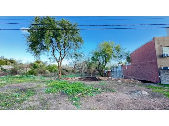 VENTA DE LOTE EN CALLE ECHEVERRIA