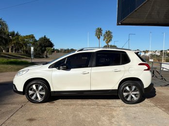 PEUGEOT 2008 Feline 1.6 Tiptronic