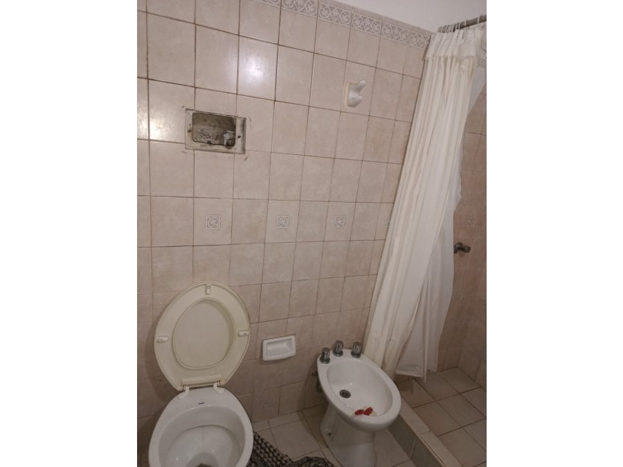 VENTA DE CASA CALLE NECOCHEA