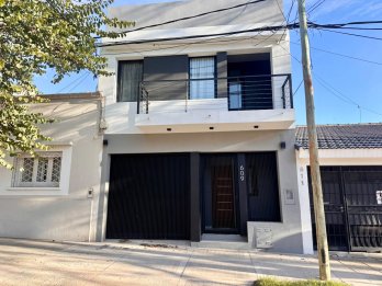 ✅VENDO ZONA PARQUE 2 DORM. 3 BAÑOS, COCHERA 💰U$D 250.000🔥