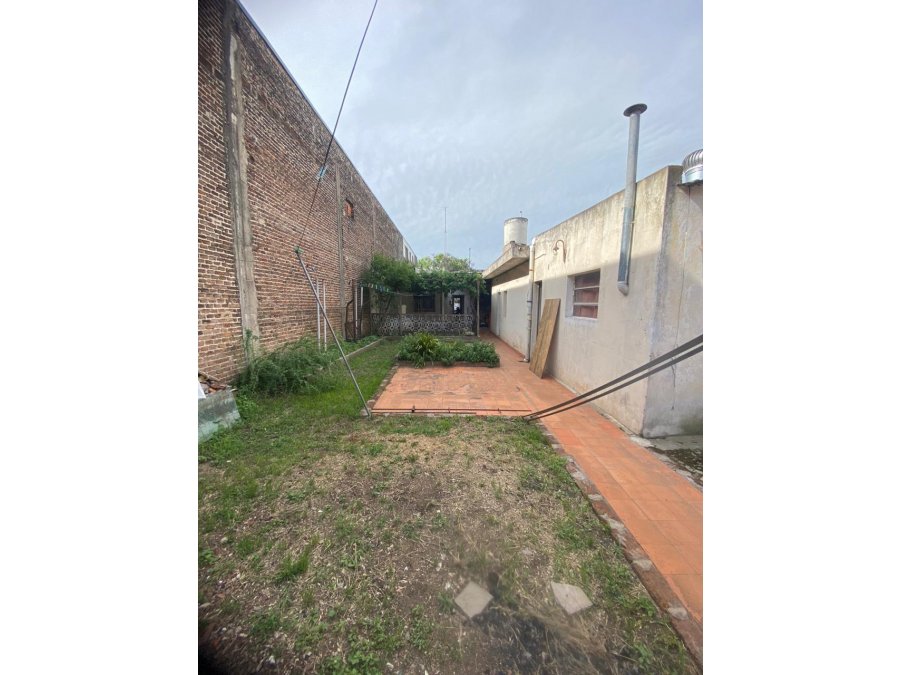 ✅OPORTUNIDAD CASA IDEAL INVERSION SOBRE AVENIDA!