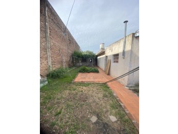 ✅OPORTUNIDAD CASA IDEAL INVERSION SOBRE AVENIDA!