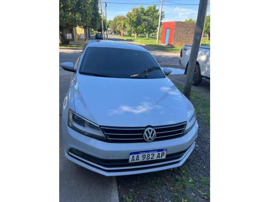 Volkswagen Vento 1.4 Highline 150cv. OPOTUNIDAD.-