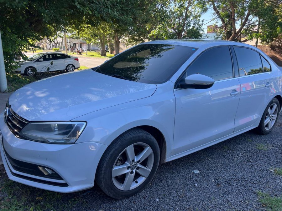 Volkswagen Vento 1.4 Highline 150cv. OPOTUNIDAD.-