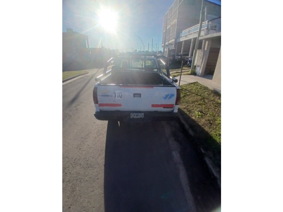 Vendo Silverado Conquest mod 2000 diesel titular