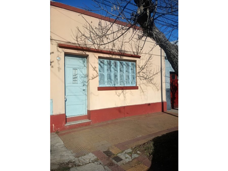 🏡✨ **CASA EN VENTA – A REFACCIONAR / MODERNIZAR** ✨