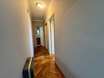 Peron 451. Se alquila Dos dormitorios con cochera