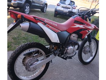 Tornado 250 rojo 4.000km!!! 2023