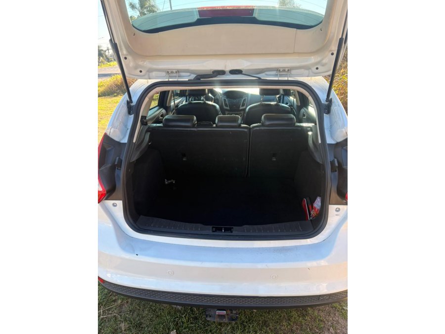 VENDO FORD FOCUS 2015