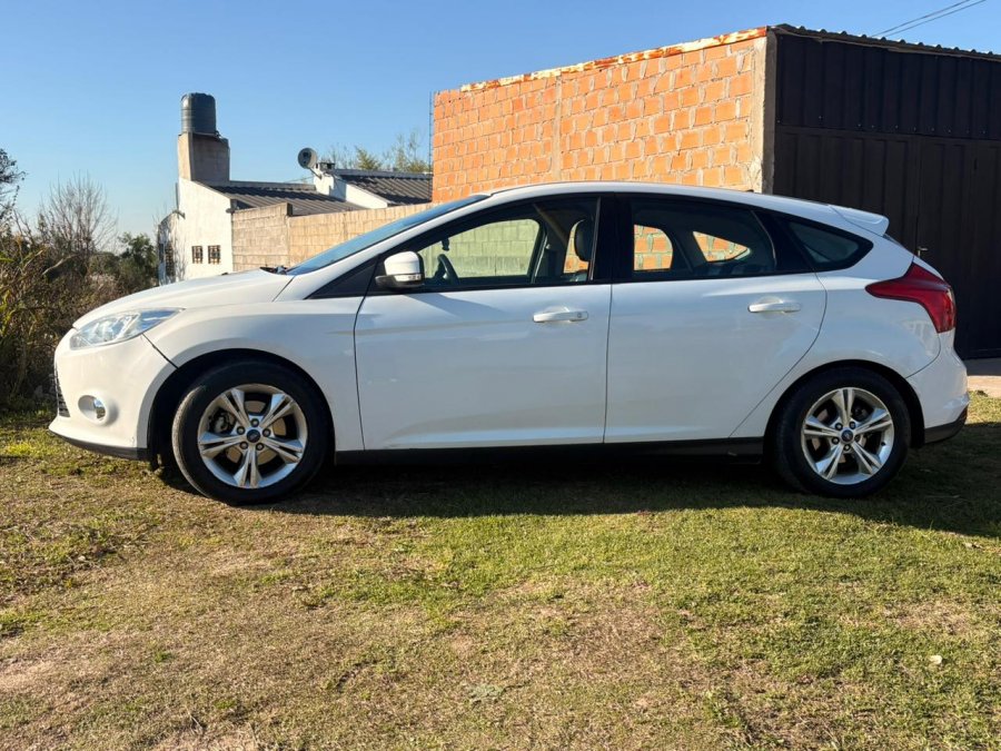 VENDO FORD FOCUS 2015