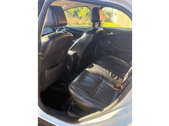 VENDO FORD FOCUS 2015