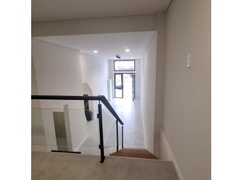 Local Comercial a Estrenar en Alquiler