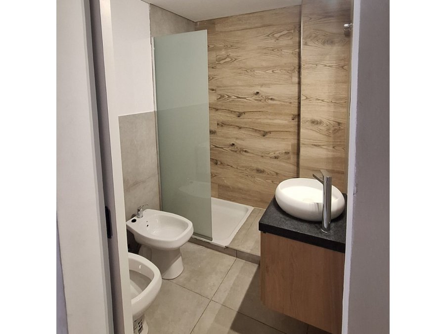 Local Comercial a Estrenar en Alquiler