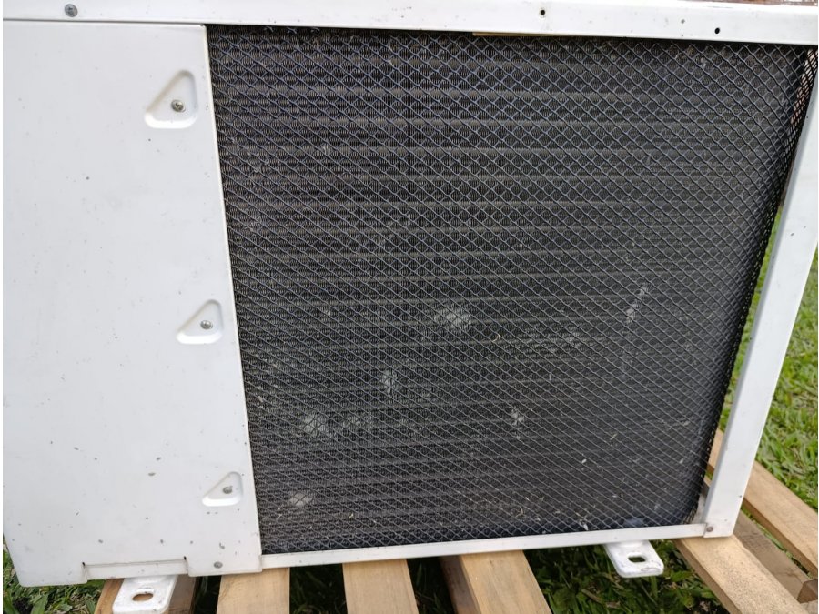Vendo Aire Split 4500 frigorias White Westinghouse en uso.