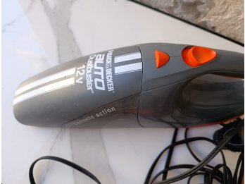 Se vende aspiradora black decker usada portatil para auto