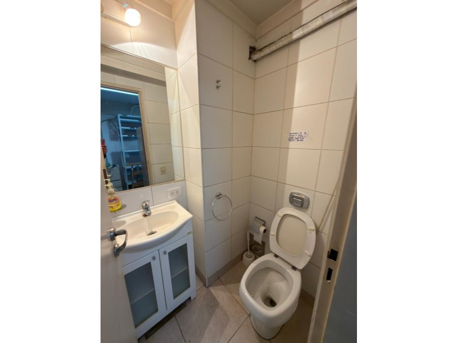 Alquiler Local Comercial en Edificio MARAN SUITE !!!