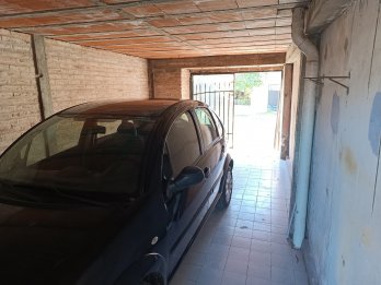 En venta excelente casa tres dormitorios – calle Arroyo Cazu