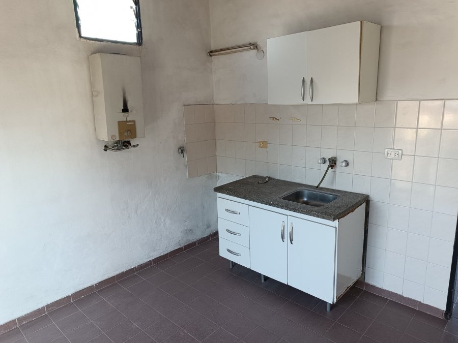 En venta excelente casa tres dormitorios – calle Arroyo Cazu