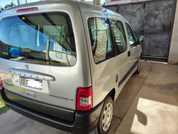 Vendo partner nafta 46 mil km reales