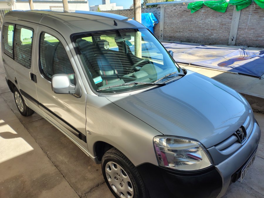 Vendo partner nafta 46 mil km reales