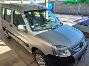 Vendo partner nafta 46 mil km reales