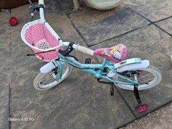 Bici de niña. Rodado16. Muy poco uso