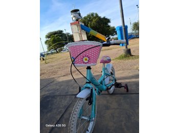 Bici de niña. Rodado16. Muy poco uso