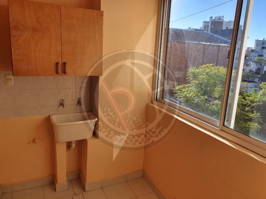 ALQUILER Depto. 2 dorm. A. Pazos 367. ¡Estupendo!