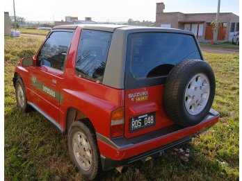 Suzuki Vitara JLX 3p 1.6L nafta 4X4  alta  y baja