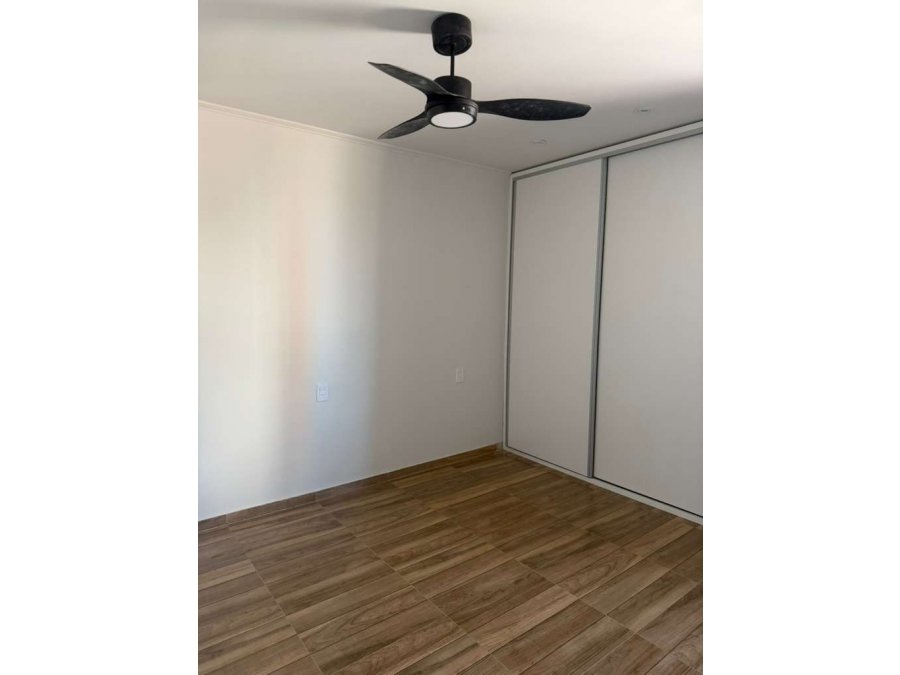 VENDO CASA MODERNA A ESTRENAR, ZONA CLUB ESTUDIANTES