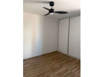 VENDO CASA MODERNA A ESTRENAR, ZONA CLUB ESTUDIANTES