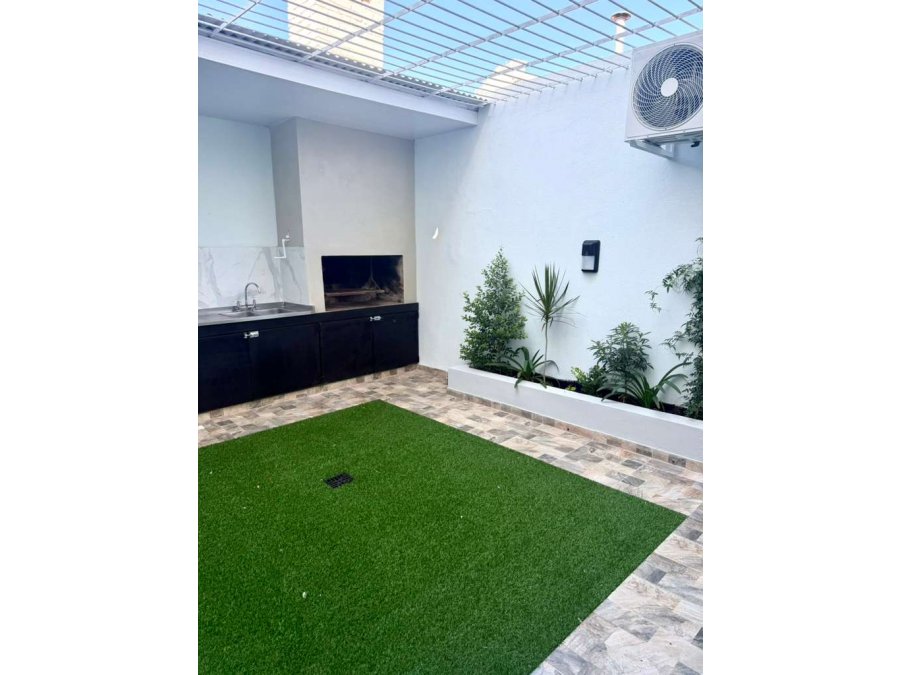 VENDO CASA MODERNA A ESTRENAR, ZONA CLUB ESTUDIANTES