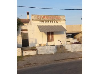 Alquiler de local comercial – Oro Verde (Triangular)