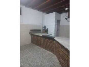 Alquiler de local comercial – Oro Verde (Triangular)