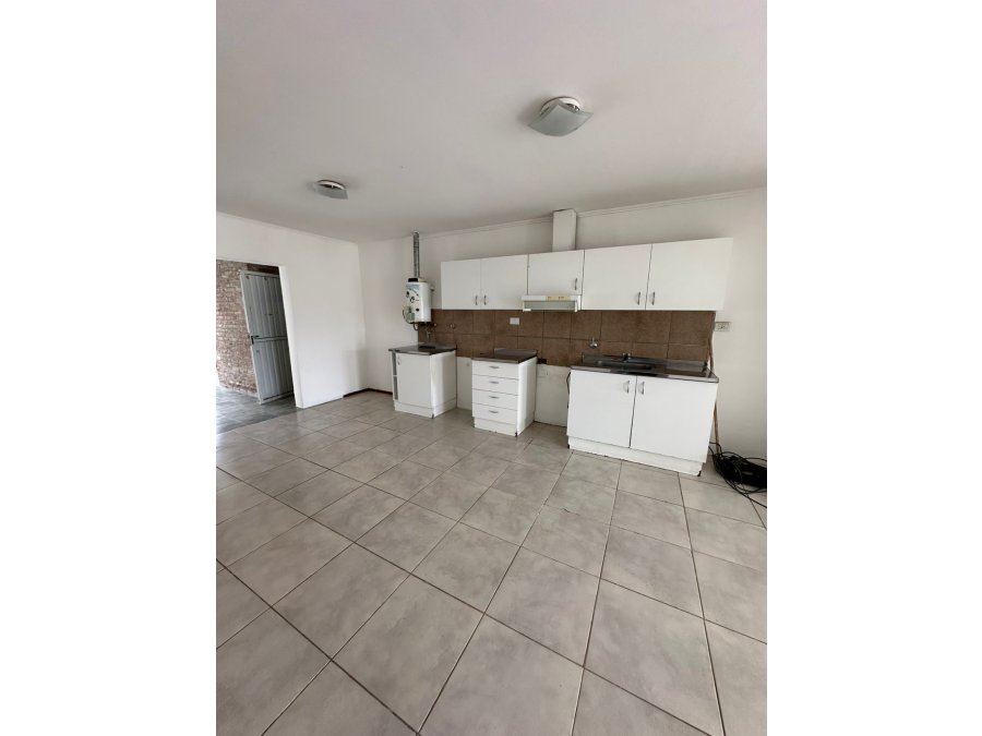 CASA EN VENTA LISTA PARA INGRESAR- GDOR PARERA 2336