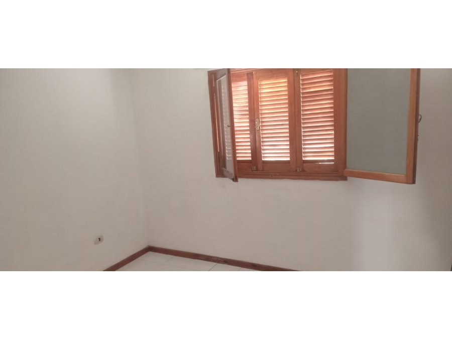 Victoria N 351