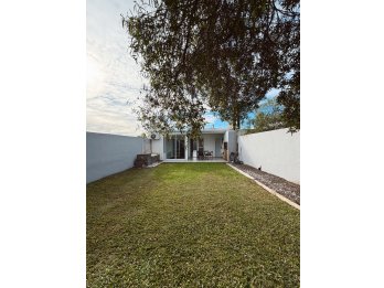 VENTA - LOS ROBLES ZONA LA TOMA