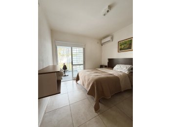 VENTA - LOS ROBLES ZONA LA TOMA