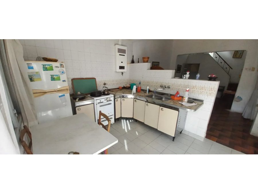 VENDO CASA A REFACCIONAR EN CALLE SALTA