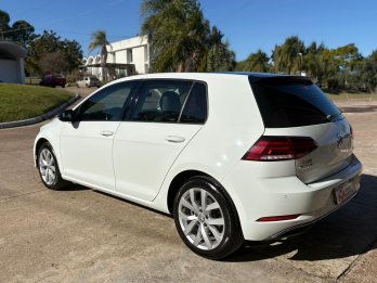 VOLKSWAGEN Golf Comfortline 1.4L TSI DQ